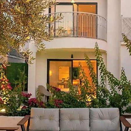 Icon Hotel 3*