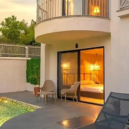 Hotel Icon 3*
